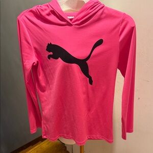 Puma Girls 10/12 Bright Pink Hooded Long-Sleeve Top with Black  puma Logo kids